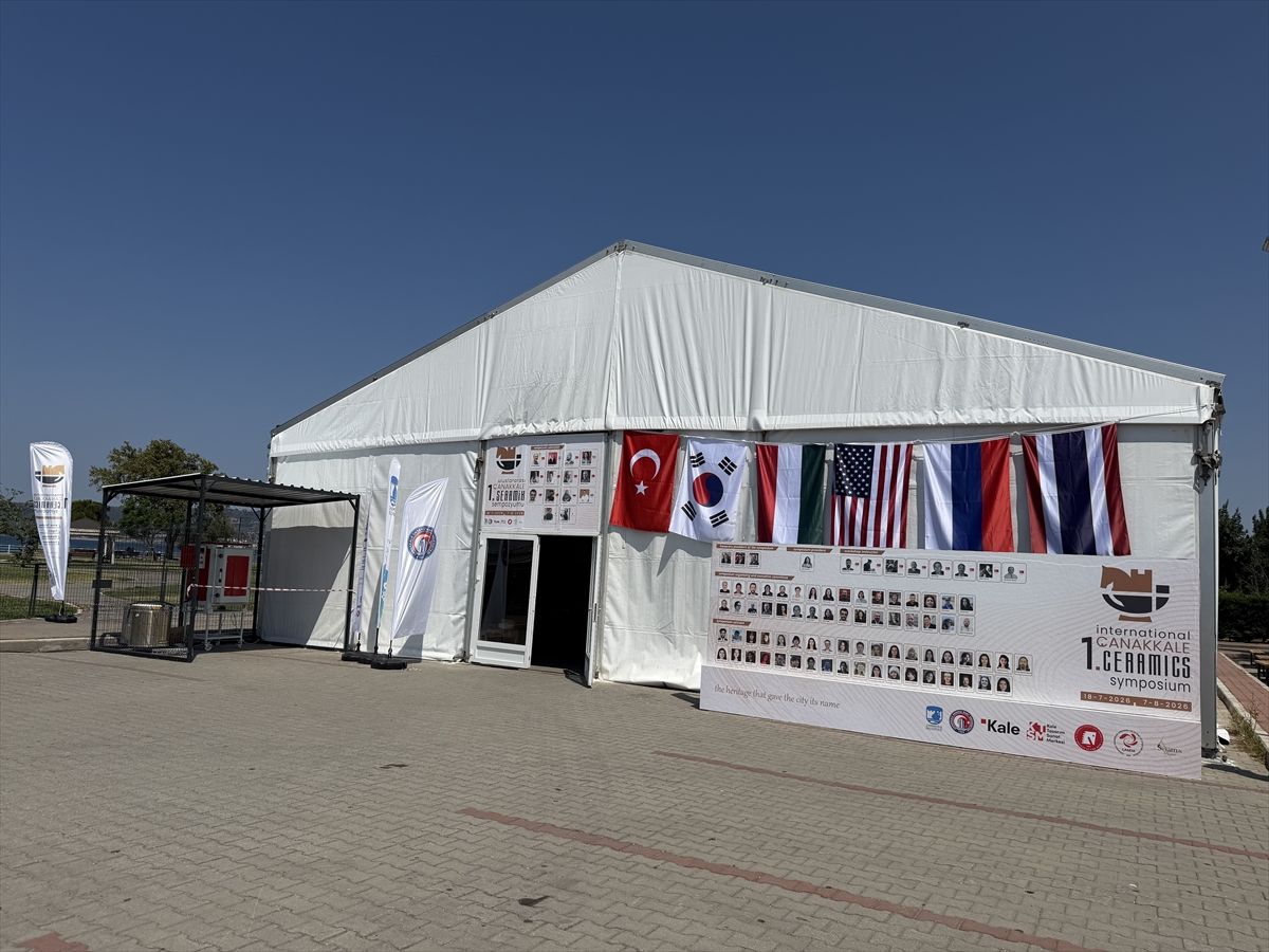 Çanakkale'de '1. Uluslararası Seramik Sempozyumu' başladı