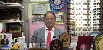 Ispartalı yazar Çelik kolon kanseriyle mücadelesini yarım asırlık kalemiyle sürdürüyor