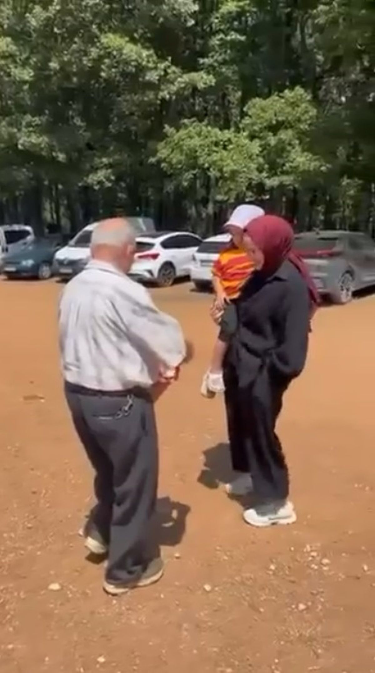 Jandarma, Ela'ya elma şekeri için seferber oldu