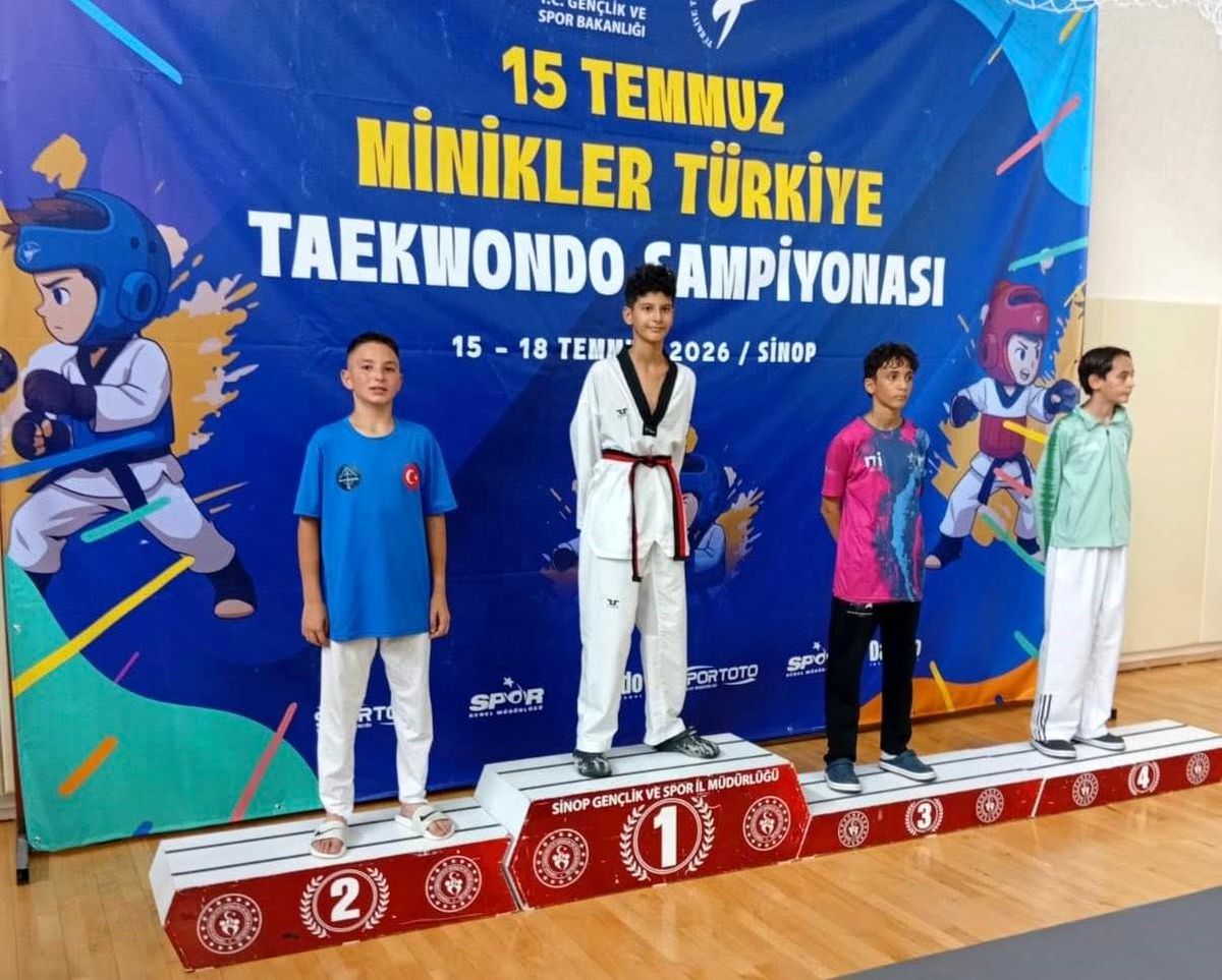 Kayserili minik tekvandocuların Türkiye şampiyonasında kazandığı madalyalar