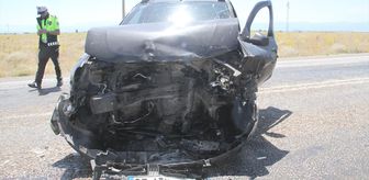 Konya'da iki otomobilin çarpıştığı kazada 9 kişi yaralandı