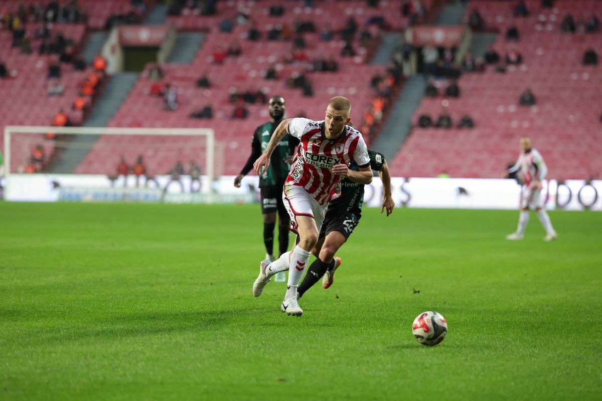 Samsunsporlu futbolcu Rick Van Drongelen'in Panathinaikos'a transferi