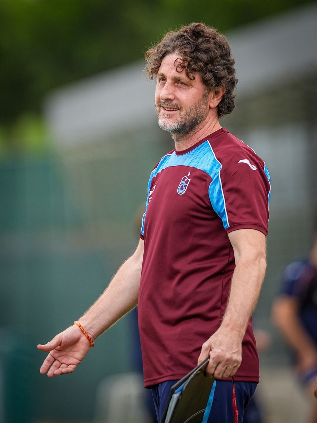 Trabzonspor teknik direktörü Fatih Tekke antrenmanda