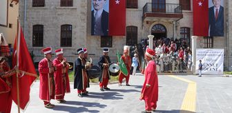 Adana'da Vakıflar Genel Müdürlüğünce toplu sünnet şöleni düzenlendi