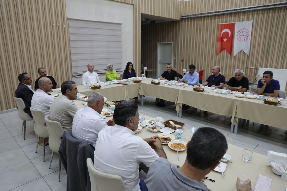 Ağrı Milli Eğitim Müdürü Hasan Kökrek için veda programı düzenlendi