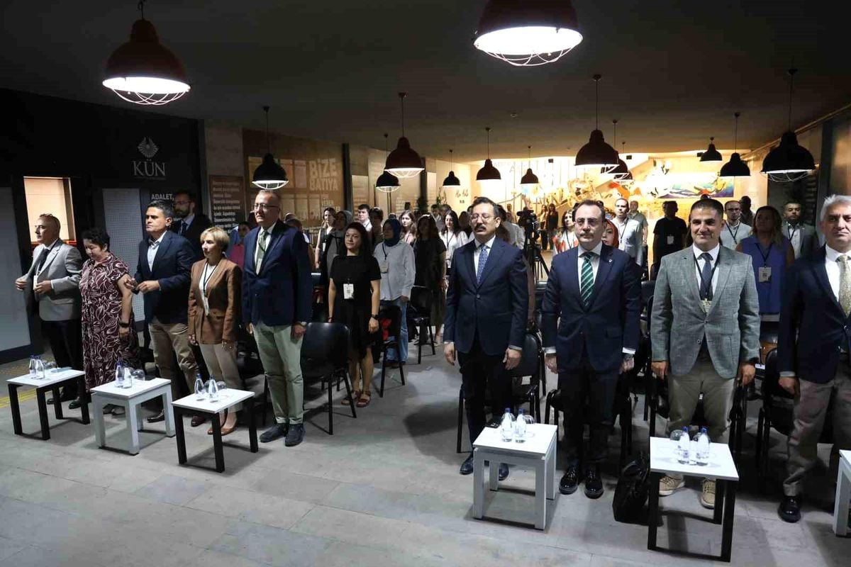 Emine Erdoğan himayesinde Anadoludakiler Kooperatifçilik Kampı Kapadokya Üniversitesi'nde başladı.