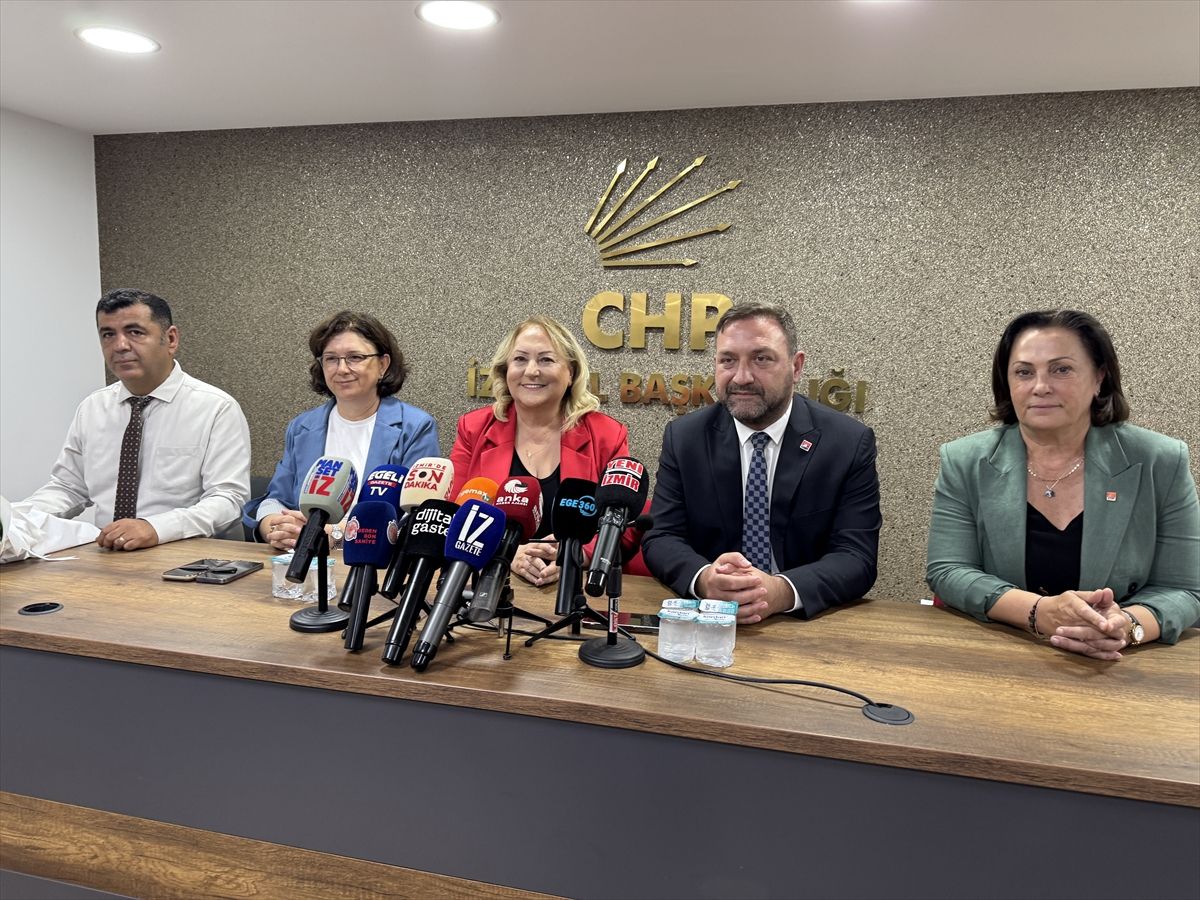 CHP Kadın Kolları Genel Başkanı Gülsever, İzmir'de konuştu Açıklaması