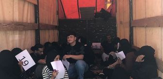 Edirne'de kamyonet kasasında 20 düzensiz göçmen yakalandı