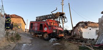 Eskişehir'de evin duvarına çarpan itfaiye aracındaki 3 kişi yaralandı