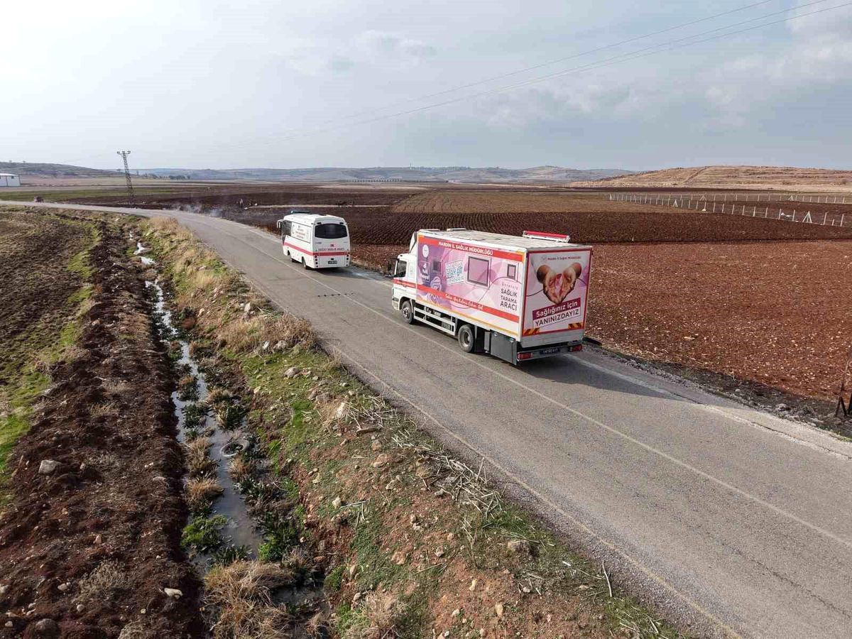 Gezici mobil mamografi aracı Midyat'ta kanser taramalarını vatandaşların ayağına götürdü