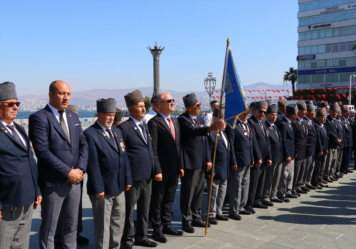 Kıbrıs Barış Harekatı'nın 52. Yılı İzmir'de Anıldı