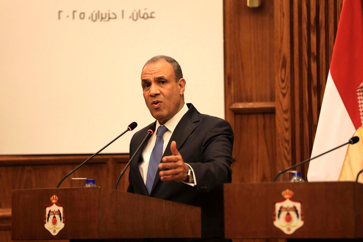Mısır Dışişleri Bakanı Sameh Shoukry ve ABD'nin Afrika Kıdemli Danışmanı Massad Boulos'un Kahire'de bir araya geldiği görüşme.