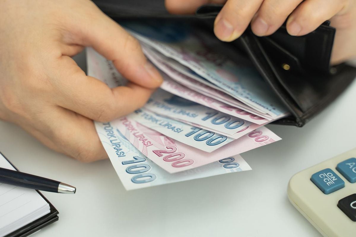 Akaryakıta bir zam daha geliyor