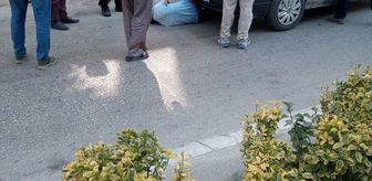 Mustafakemalpaşa'da otomobilin çarptığı yaya yaralandı