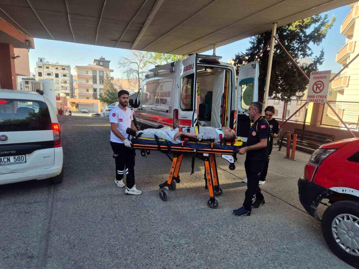 Şırnak'ta otomobil şarampole yuvarlandı: 3 yaralı