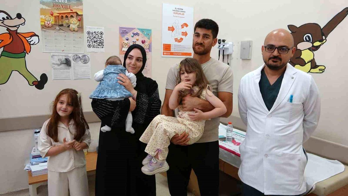 Tatvan'da 3 yaşındaki Mihrimah Uğuryurt'un soluk borusundan çıkarılan saat pili.