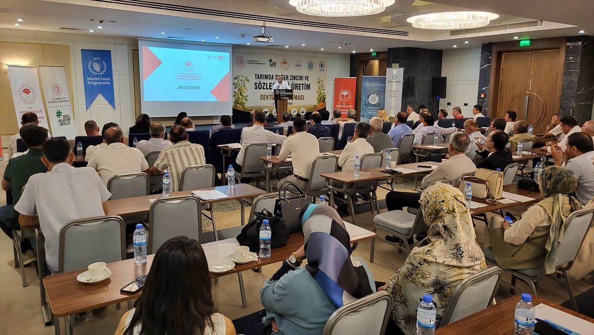 Adıyaman'da 'Tarımda Değer Zinciri ve Sözleşmeli Üretim Sektör Buluşması' düzenlendi