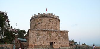 Antalya'da tarihi Hıdırlık Kulesi, arkeolojik kazı çalışmalarının tamamlanmasıyla ziyarete açıldı