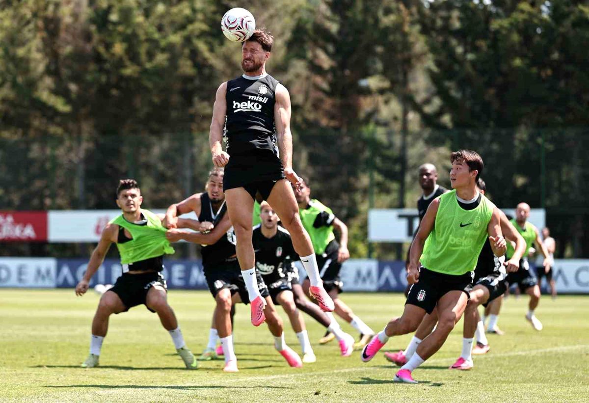 Beşiktaş, Midtjylland maçı hazırlıklarını sürdürdü