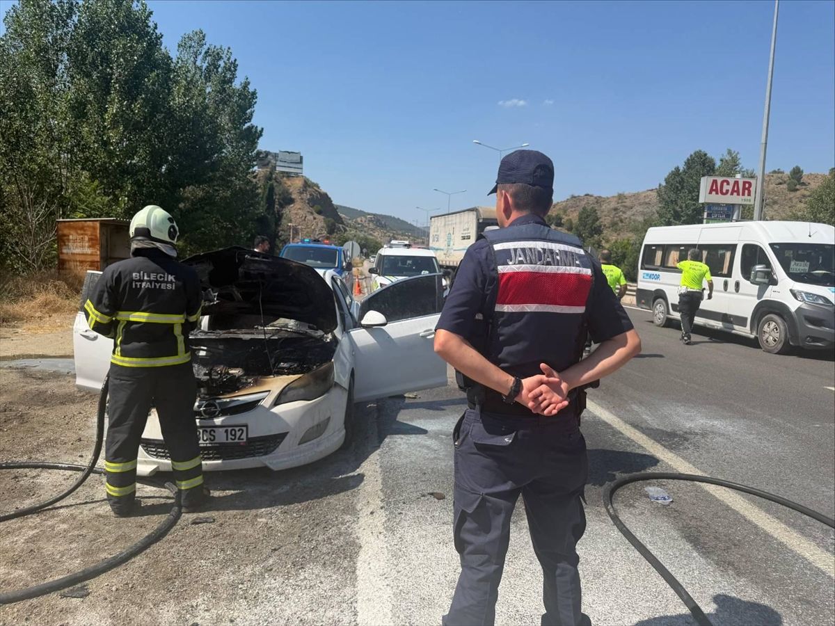 Bilecik'te otomobilde çıkan yangın söndürüldü