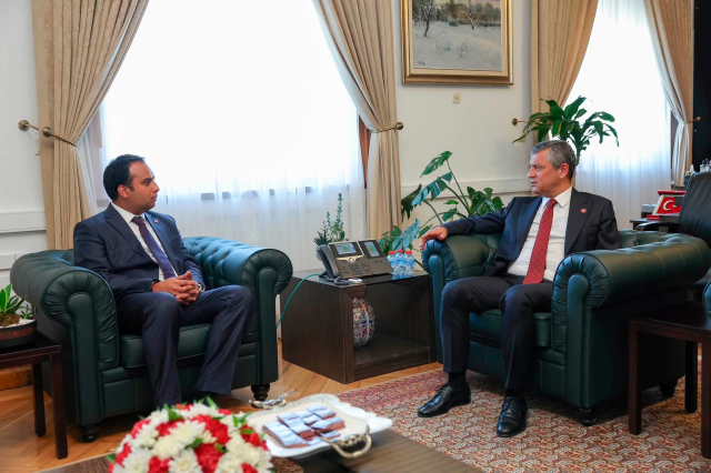 Özgür Özel'in yeni parti açıklaması sonrası CHP'de istifa dalgası 5 chpde yeni parti aciklamasi so 82521359 5260 1 m