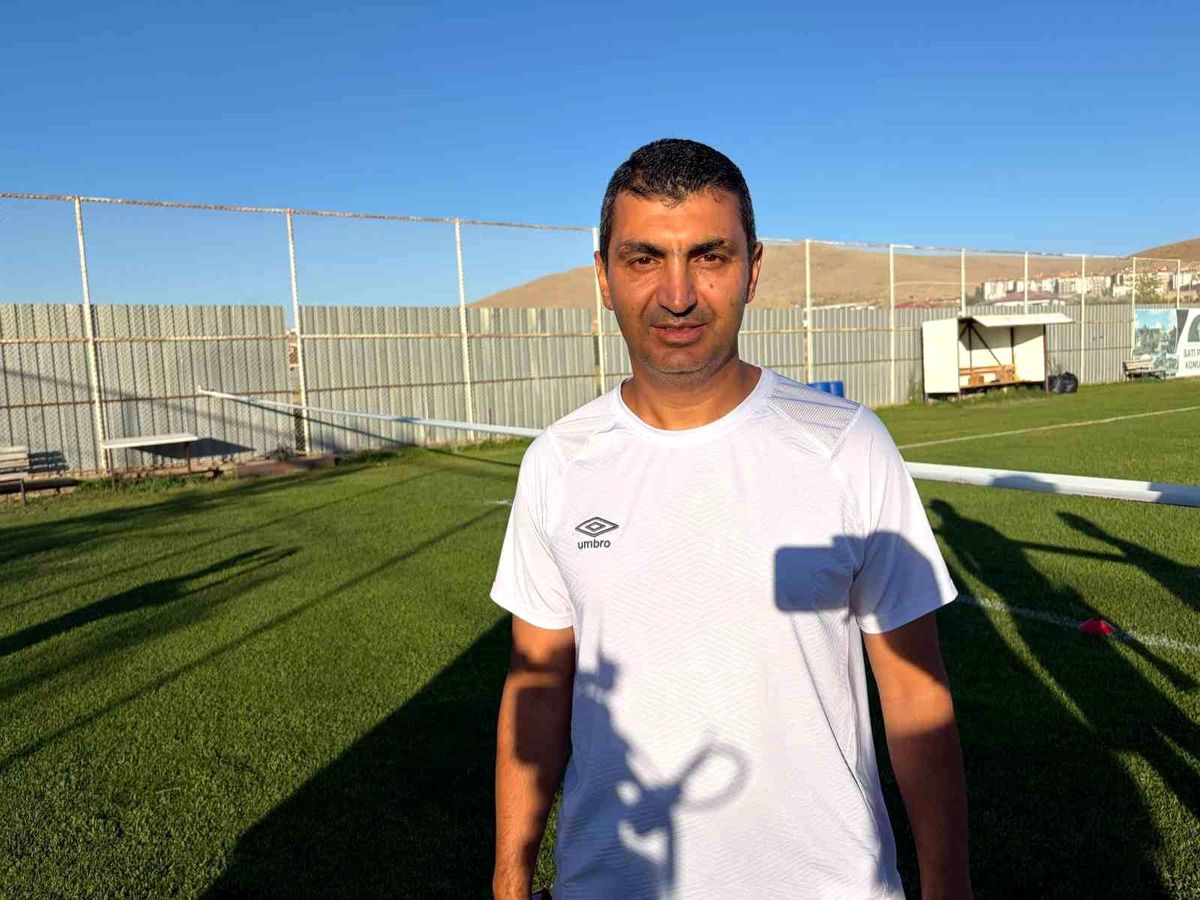 Elazığspor Teknik Direktörü Bozkurt: 'Kadro kalitemiz her anlamda iyi'