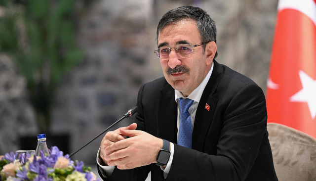Cumhurbaşkanı Yardımcısı Cevdet Yılmaz Cumhurbaşkanı Yardımcısı Cevdet Yılmaz
