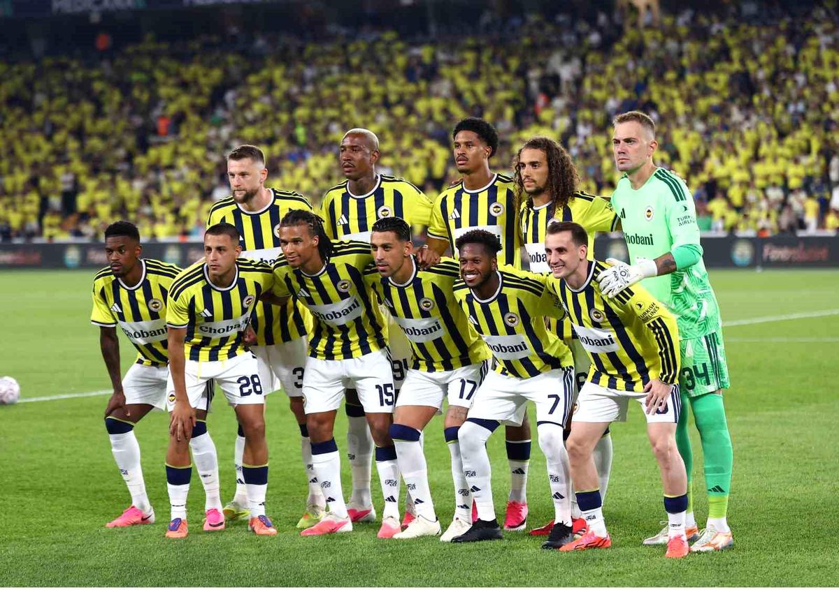 Fenerbahçe'de İsmail Kartal 4. dönemindeki ilk resmi maçına çıktı