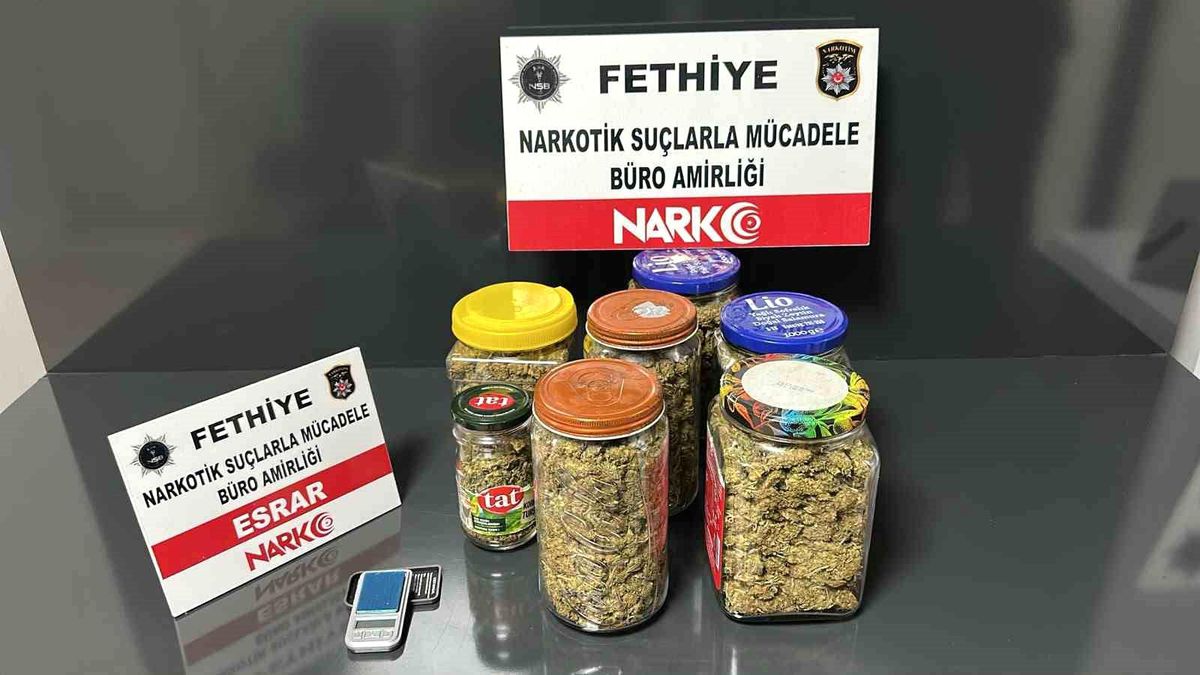 Fethiye'de 1195 gram uyuşturucu madde ele geçirildi