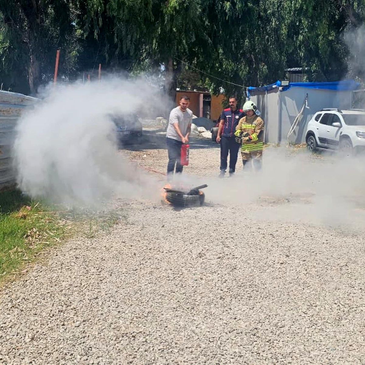 Hatay Arkeoloji Müzesi'nde yangın tatbikatı yapıldığı anı gösteren bir görsel.