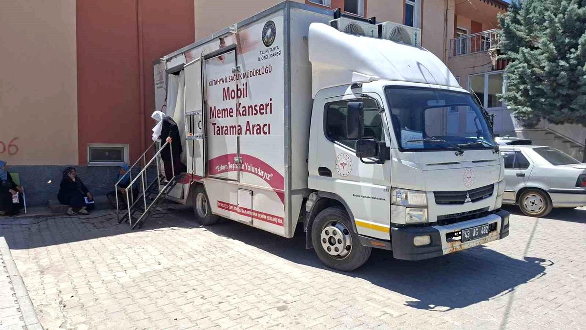 Hisarcık'ta meme kanseri için mobil tarama çalışmaları sürüyor