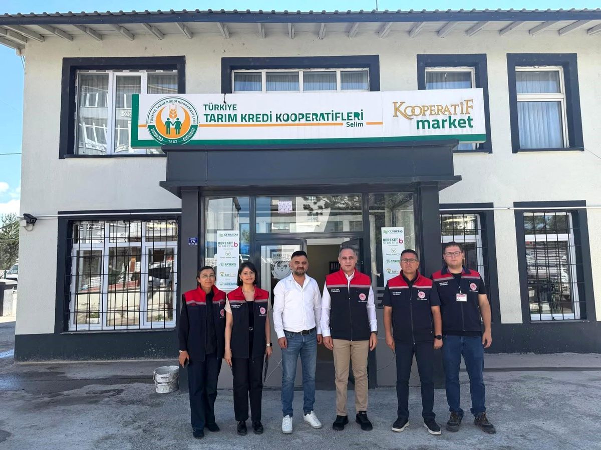 Kars'ta tarım kredi kooperatiflerinde gübre denetimi yapılıyor.