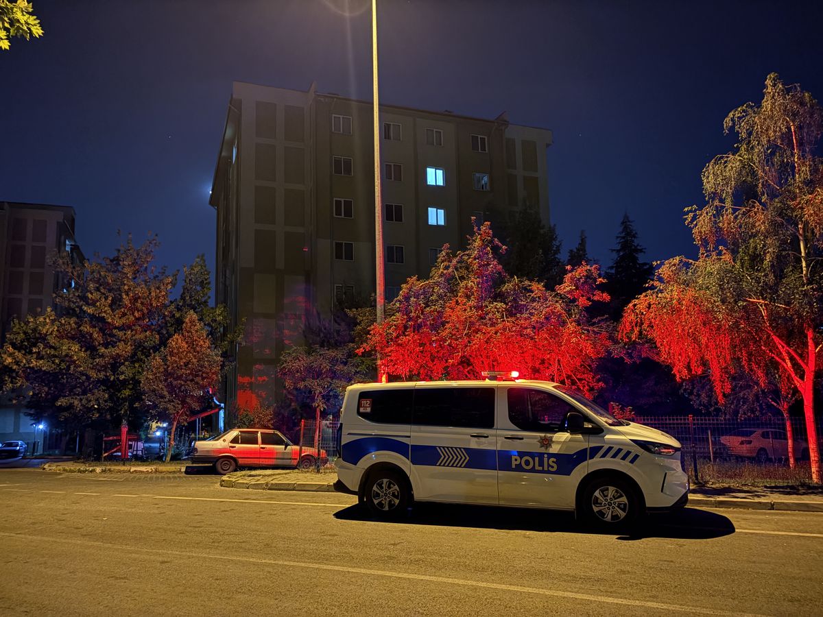 Kayseri'de 3 yaşındaki çocuk 3. kattan düştü.