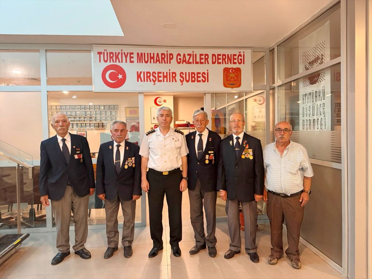 Komutan Yıldırım, Gazilerle Buluştu
