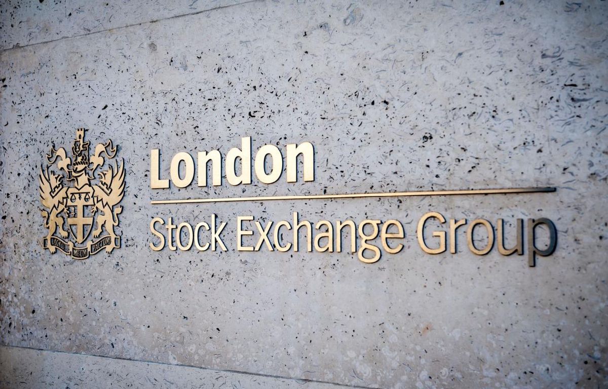 Londra Borsası logosu ve borsa binası görseli