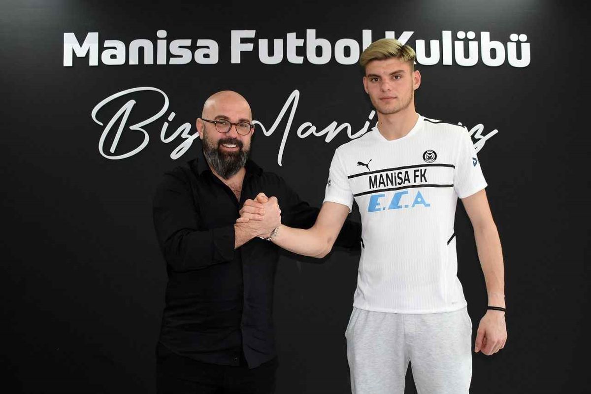 Manisa FK kalecisi Orhan Kurşun Karacabey'le imzaladı