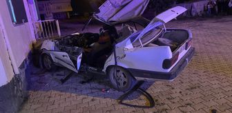 Mardin'de otomobil ile traktörün çarpıştığı kazada 1'i çocuk 4 kişi yaralandı