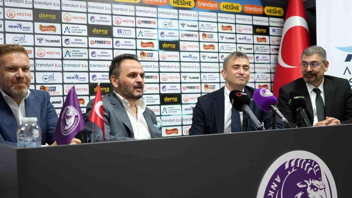 Sedat Tahiroğlu: 'Süper Lig'de olmayı düşünüyoruz'