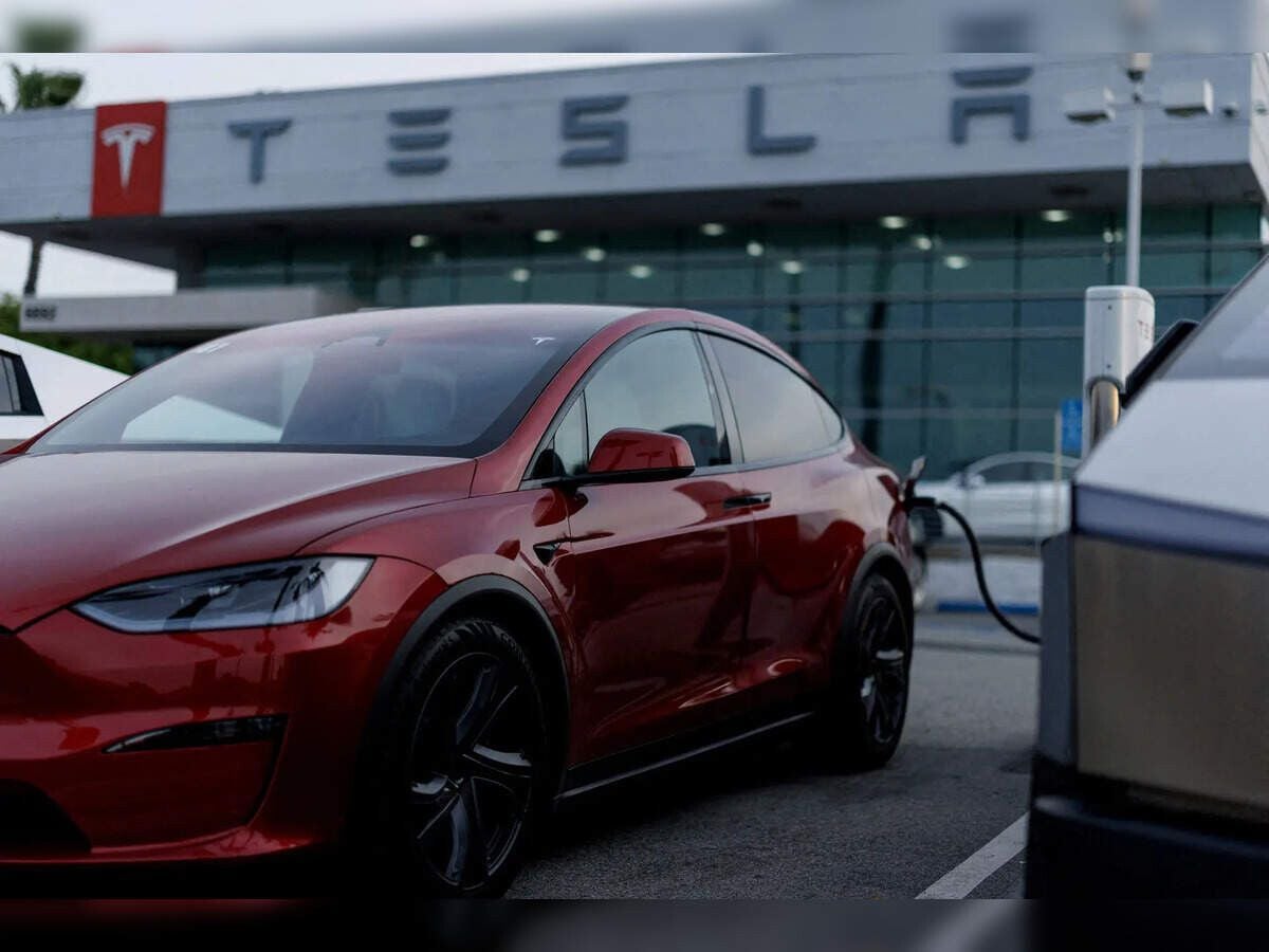 Tesla robotaxi hizmetini Orlando ve Tampa'ya genişletti
