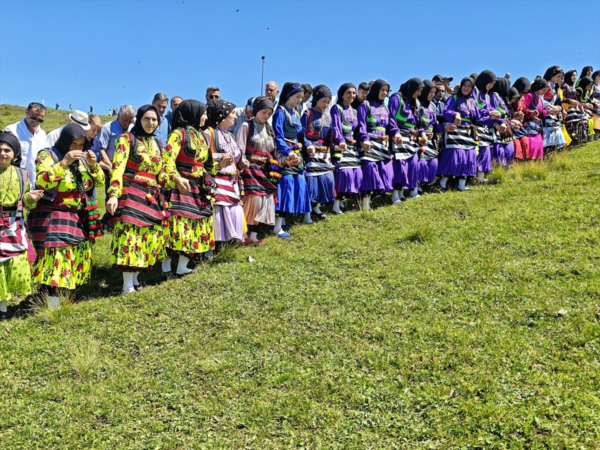Trabzon'da 'Karakısrak Yayla Şenliği' düzenlendi