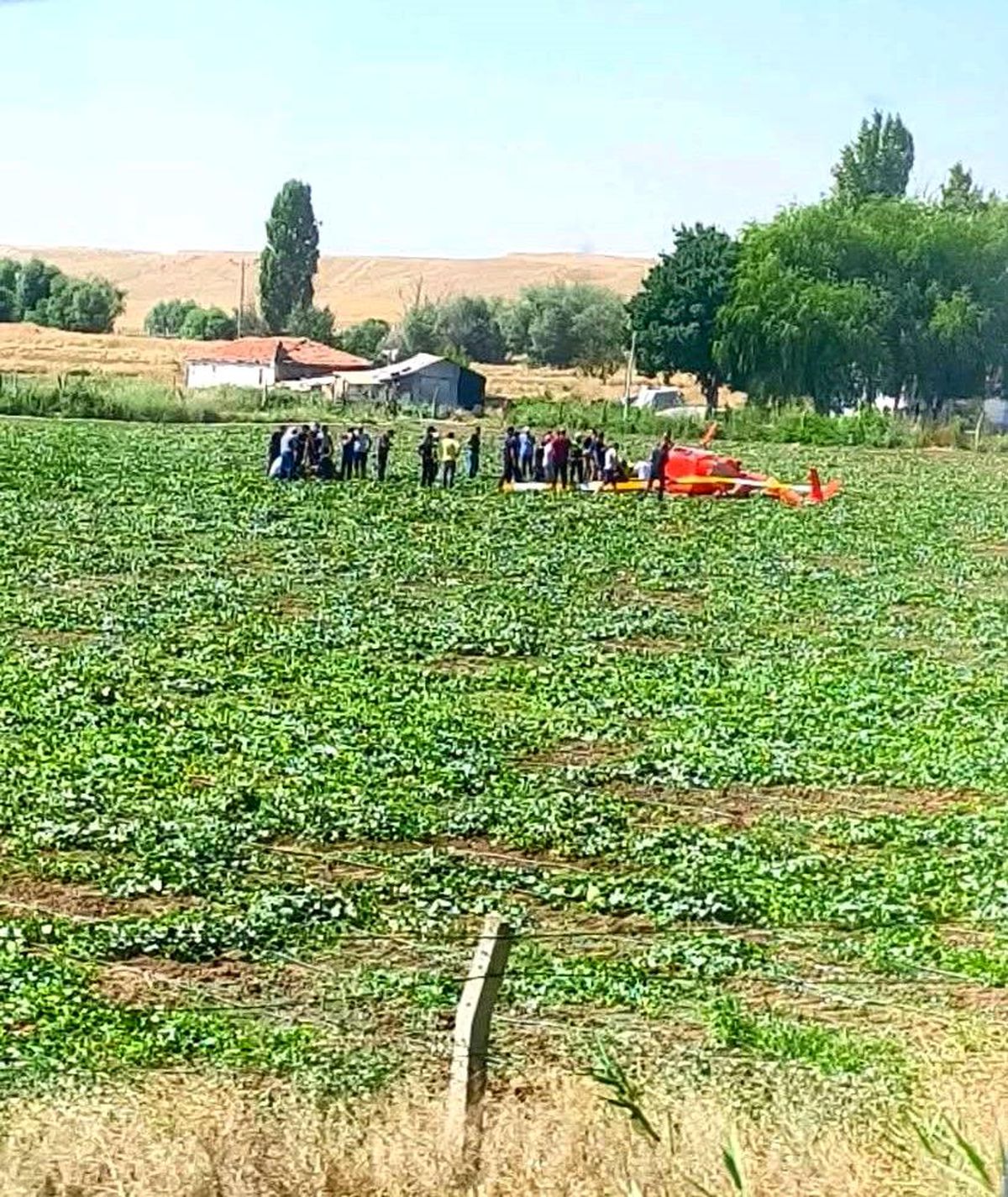 Ankara Temelli'de hava aracı düştü