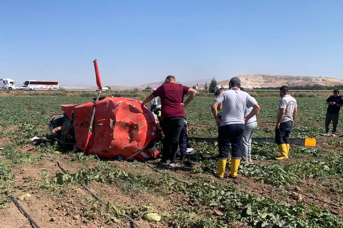 Ankara'da eğitim helikopteri düştü
