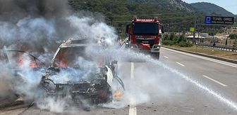 Ayvacık'ta otomobilde çıkan yangın söndürüldü