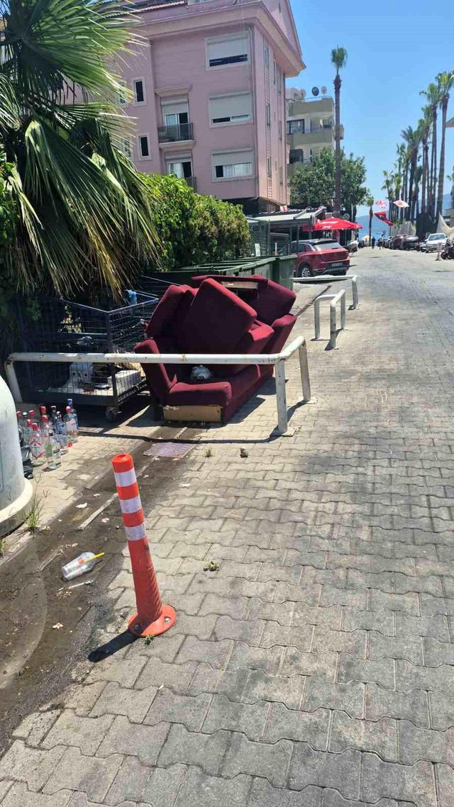 bahce atiklari ve molozlar marmaris i copluge 6 20075663 o