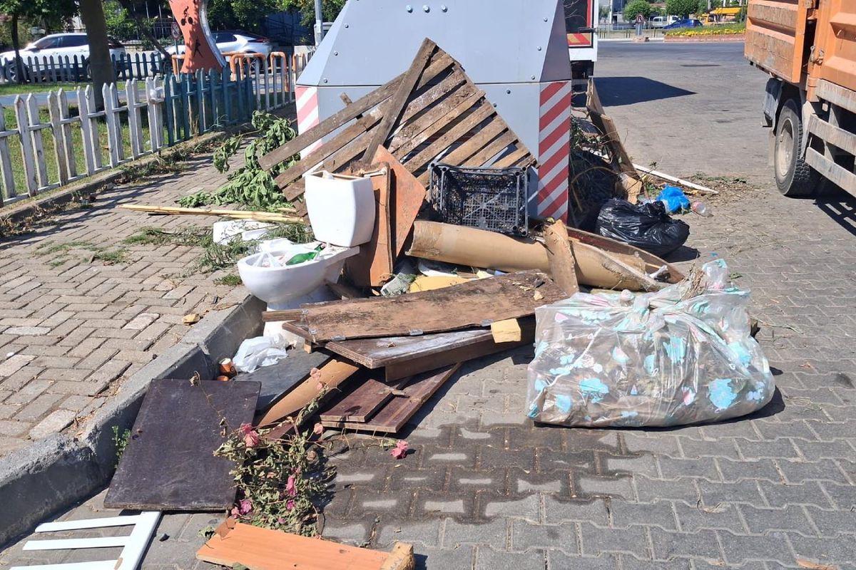 Gözde tatil beldesinden çöp beldesine: Marmaris'in hali içler acısı