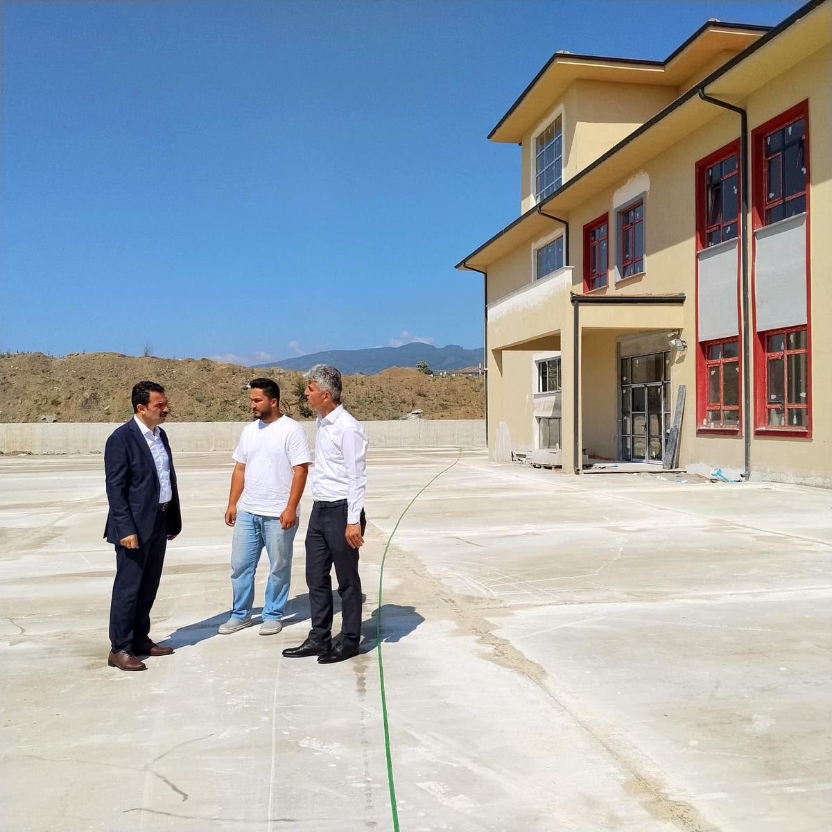 Düzce'de Okul İnşaatlarında İnceleme