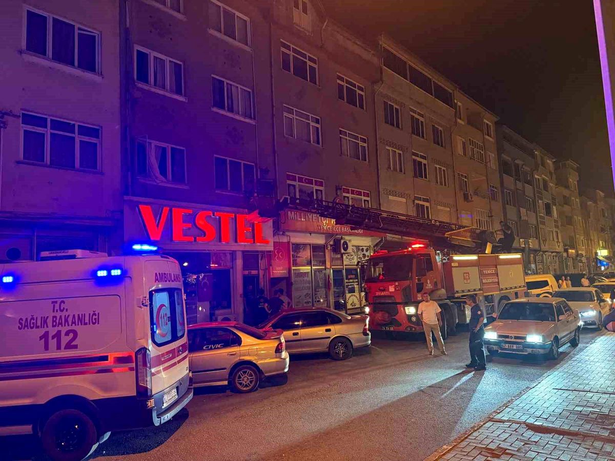 Karabük'te dehşet: Eşinin boğazını keserek öldürdü