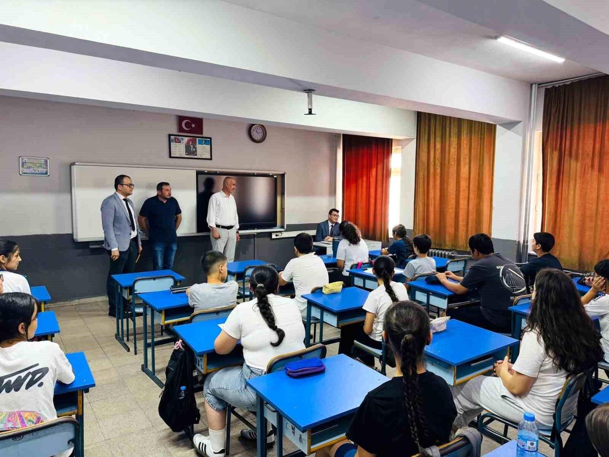 Kaymakam Sözen'den yaz dönemi destekleme kurslarına inceleme