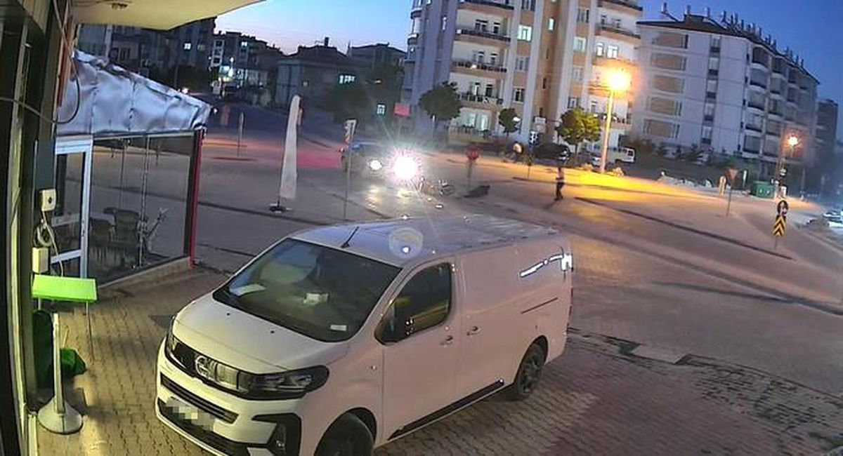 Konya'da trafik kazası sonrası ambulans