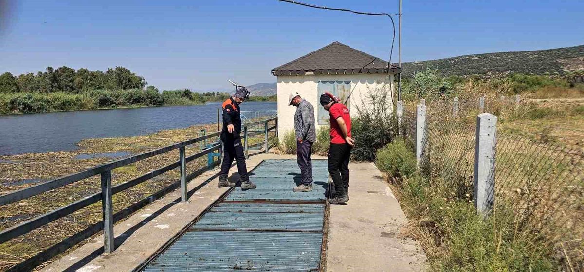 Menderes'te kaybolan Şahin için arama çalışmaları genişletildi